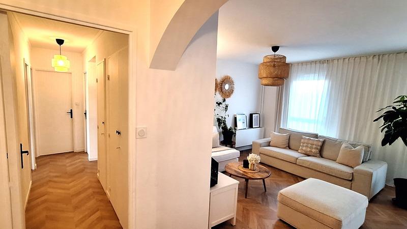 Appartement - 97 m² - 4 pièces