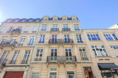 Local commercial - 101 m² - 4 pièces