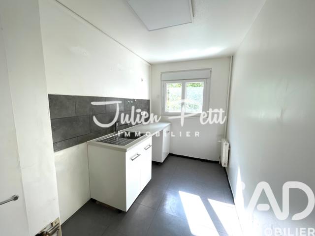 Appartement - 60 m² - 3 pièces