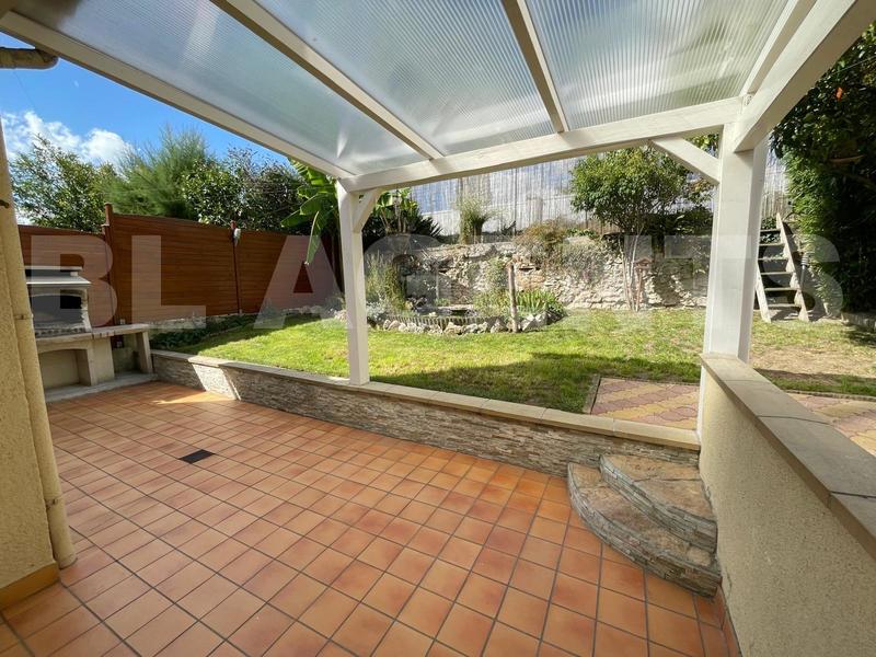 Maison - 95 m² - 5 pièces