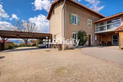 Maison - 196 m² - 6 pièces