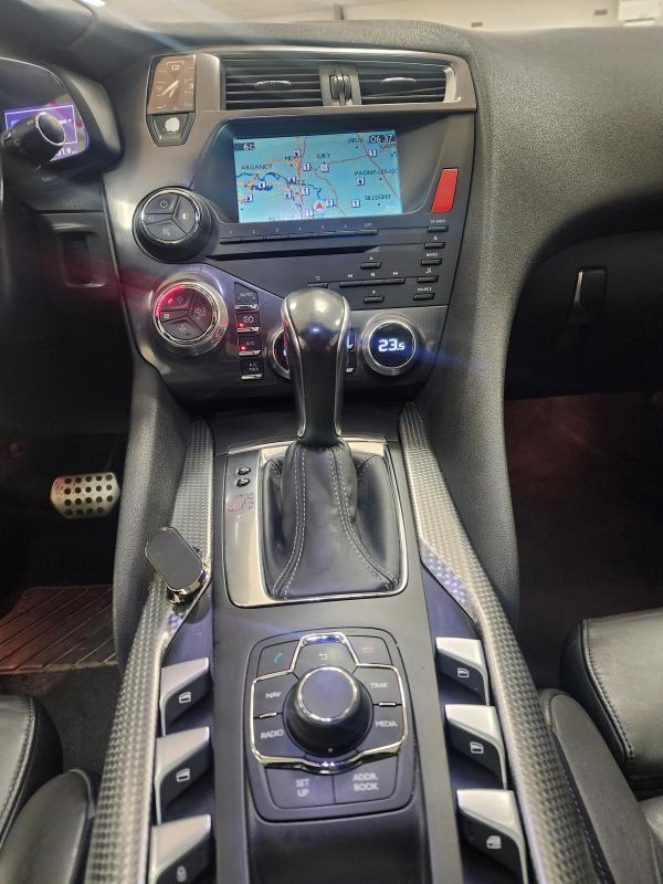 Citroën Ds5 2.0 Hdi 160 Ch Sport Chic Boite Automatique