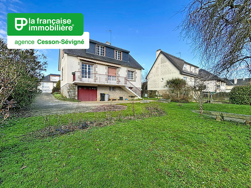 Maison - 138 m² - 8 pièces