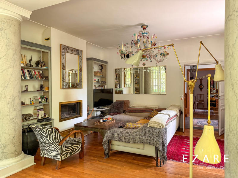 Maison - 211 m² - 9 pièces