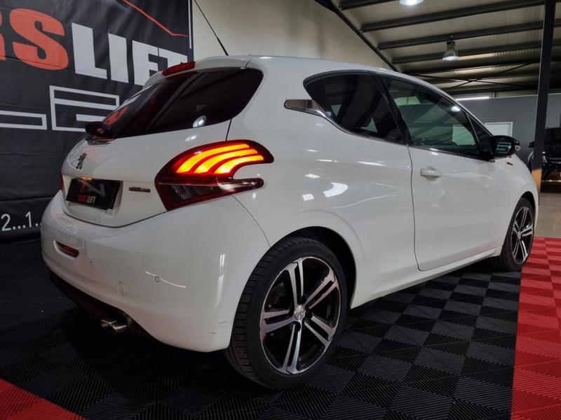 Peugeot 208 1.2 Thp Puretech 110 ch Gtline - Garantie 6 Mois