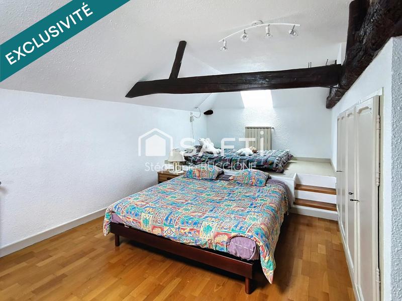 Maison - 181 m² - 7 pièces