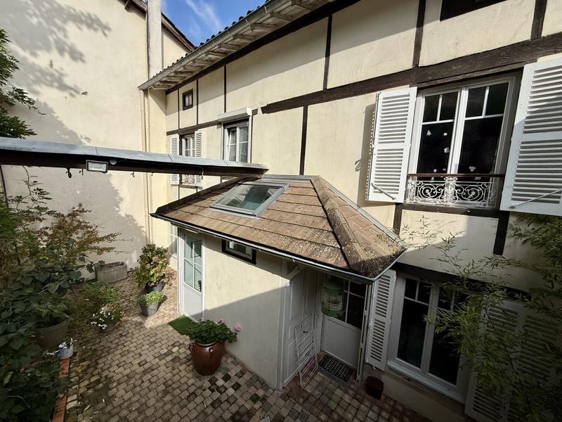 Maison - 147 m² - 5 pièces