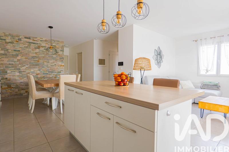 Maison - 86 m² - 5 pièces