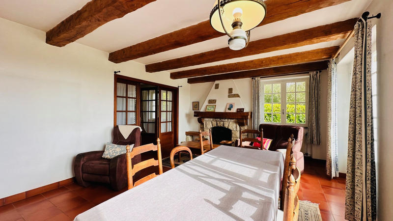 Maison - 169 m² - 9 pièces