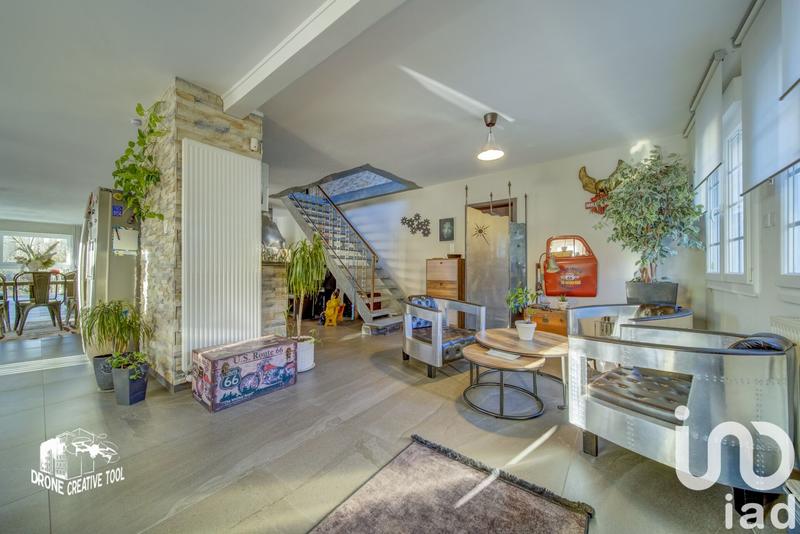 Appartement - 222 m² - 7 pièces