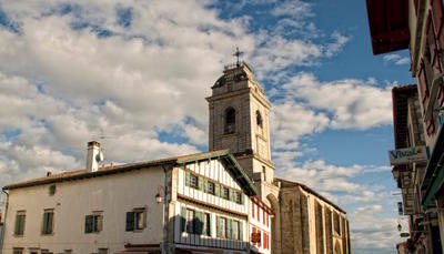 Visite guidée d'Urrugne : histoire du peuple basque, mythologie, jeux, us et coutumes