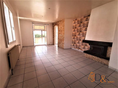 Maison - 95 m² - 6 pièces