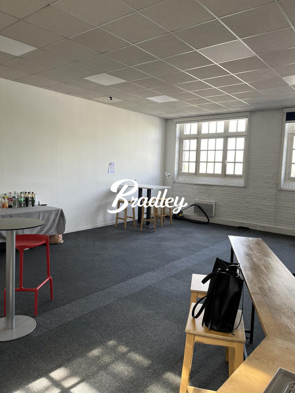 Bureau - 100 m²