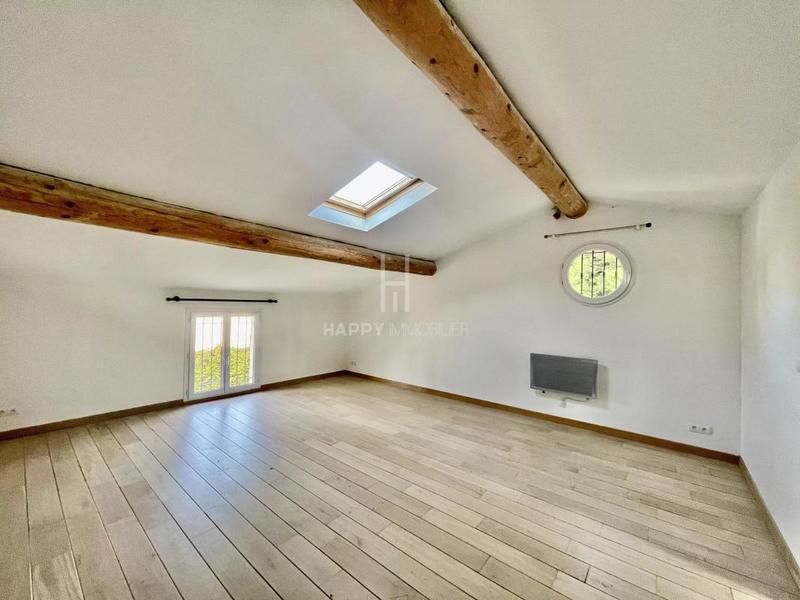 Maison - 211 m² - 7 pièces