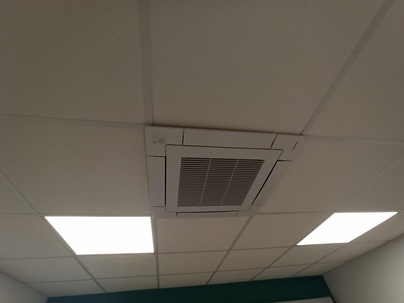 Local commercial - 1 460 m²