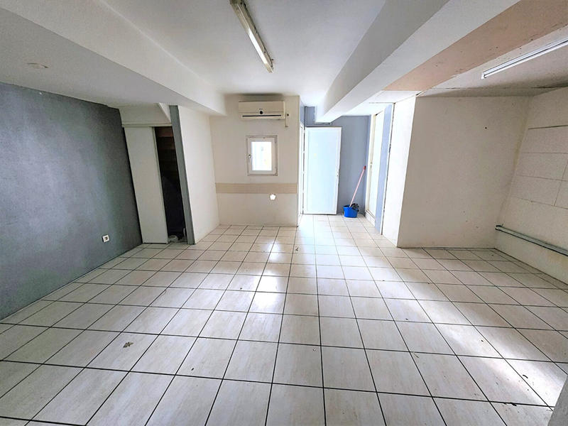 Immeuble - 147 m² - 7 pièces