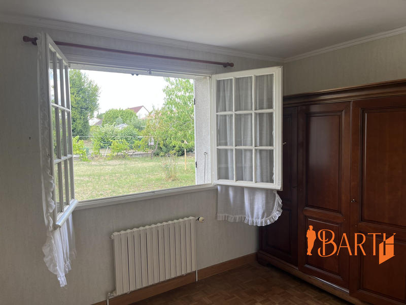 Maison traditionnelle - 179 m² - 6 pièces