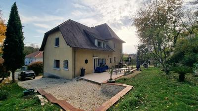 Maison - 186 m² - 6 pièces