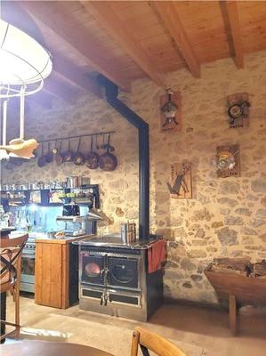 Maison - 180 m² - 7 pièces