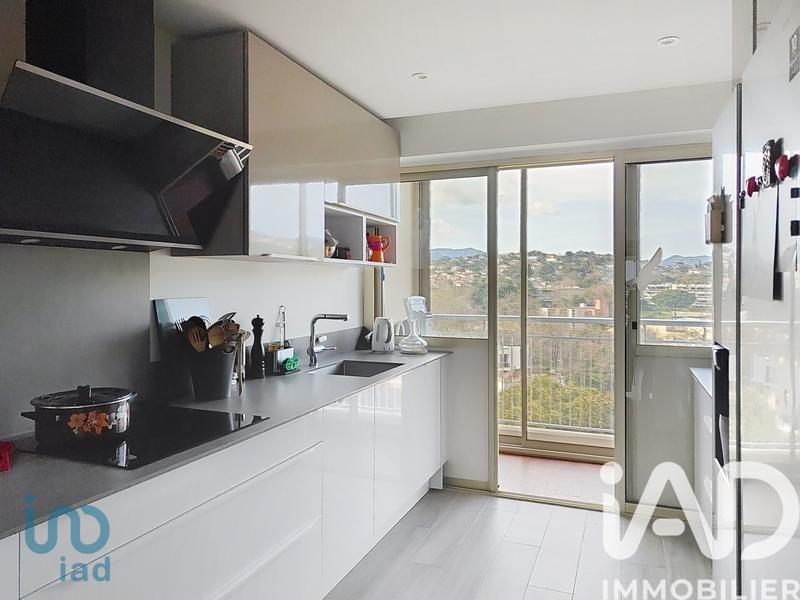 Appartement - 76 m² - 3 pièces