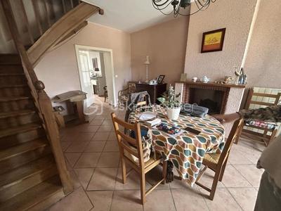 Maison en pierre - 250 m² - 6 pièces