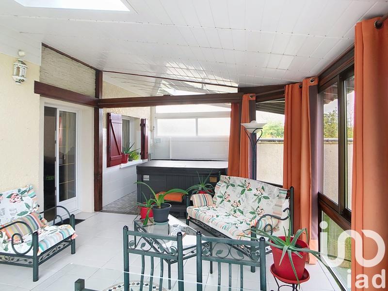 Maison - 197 m² - 8 pièces