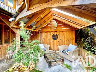 Maison - 98 m² - 5 pièces