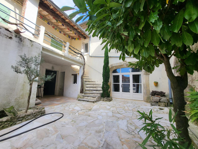 Maison - 184 m² - 6 pièces