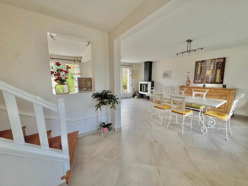 Maison - 170 m² - 4 pièces