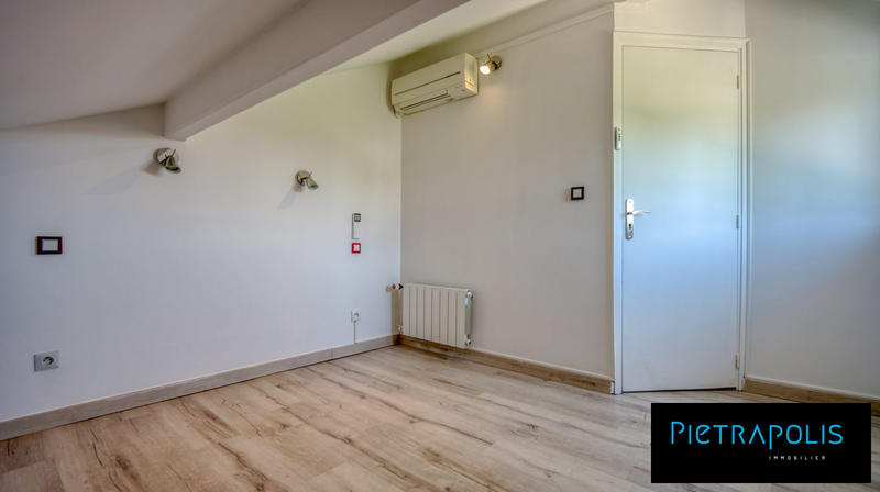 Maison - 162 m² - 6 pièces