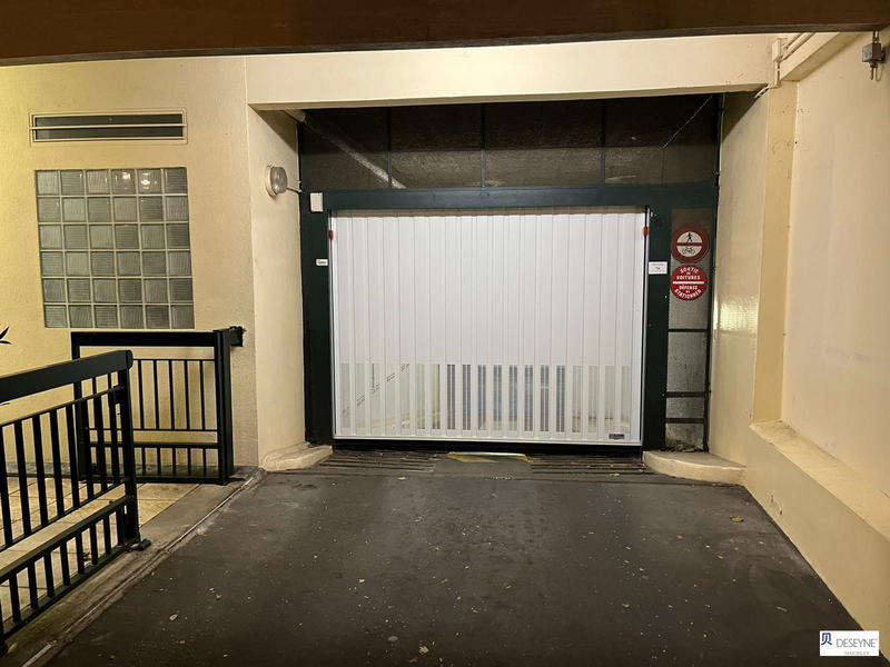 Parking / Garage - 13 m²