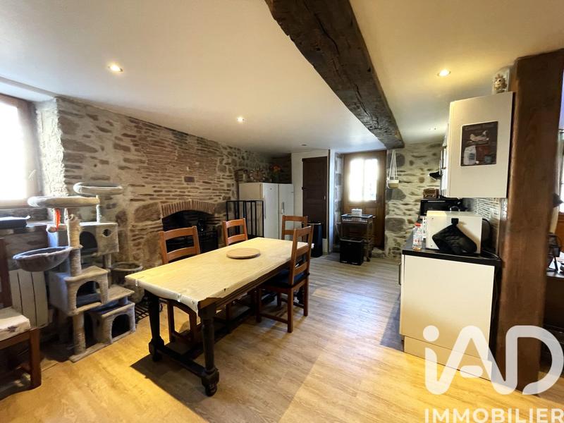 Maison - 151 m² - 8 pièces