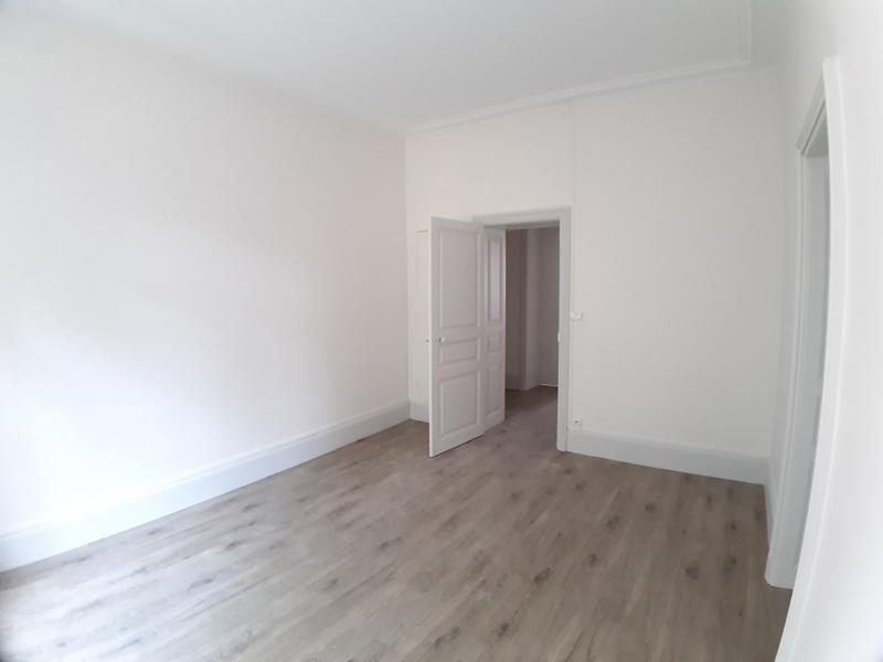 Appartement - 167 m² - 5 pièces