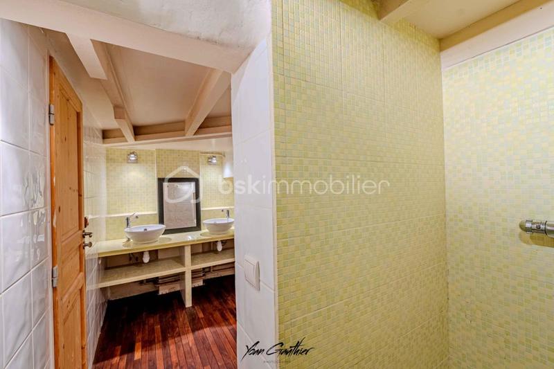 Maison - 151 m² - 6 pièces