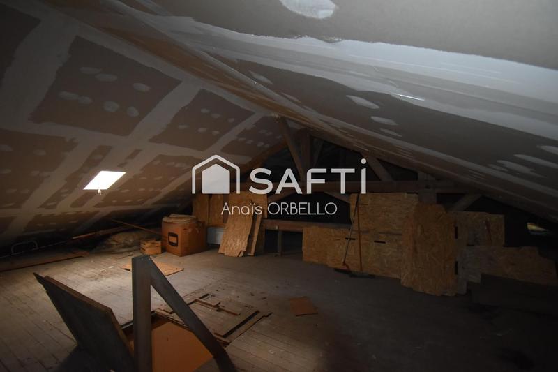 Maison - 250 m² - 8 pièces