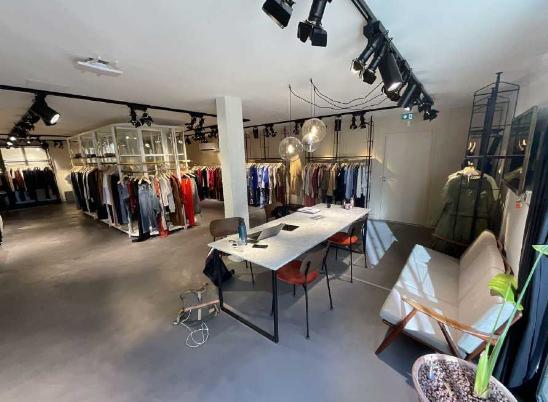 Local commercial - 155 m²