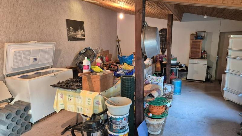 Maison - 239 m² - 8 pièces