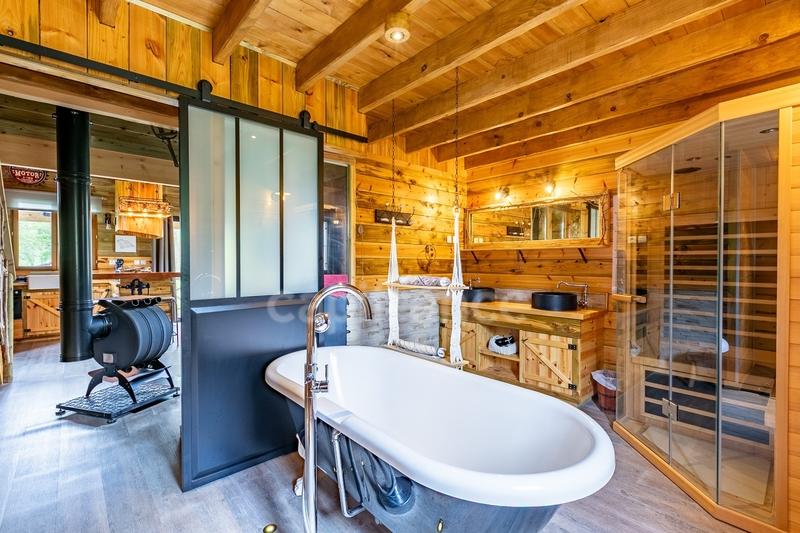 Propriété - 4 000 m² - 30 pièces