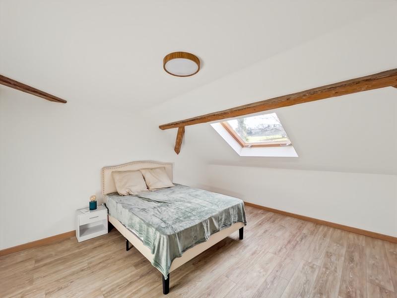 Maison - 208 m² - 8 pièces