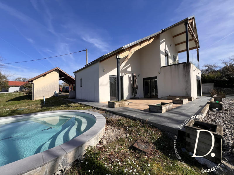 Maison - 166 m² - 5 pièces