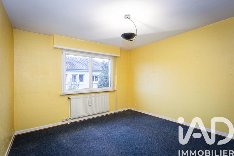 Maison - 219 m² - 8 pièces