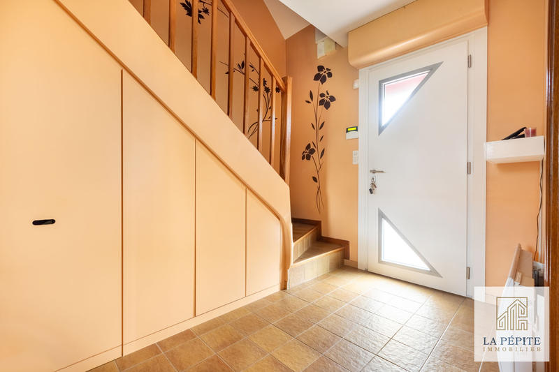 Maison - 96 m² - 5 pièces