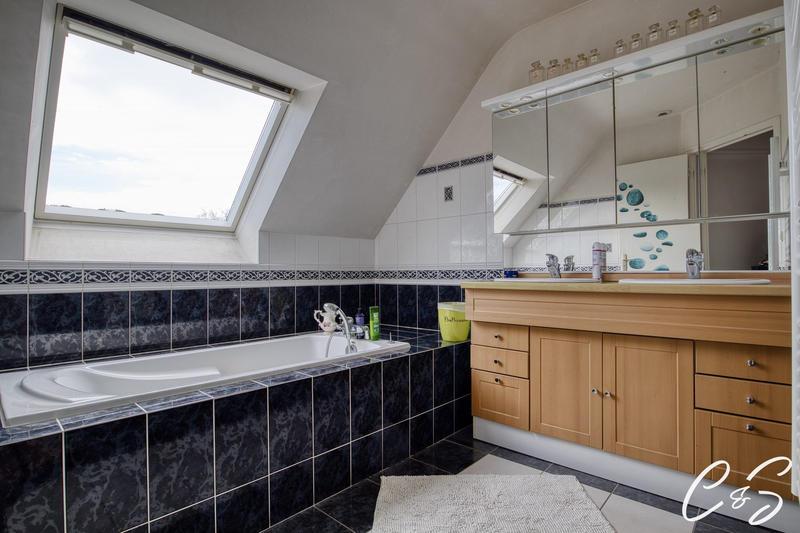 Maison - 113 m² - 5 pièces