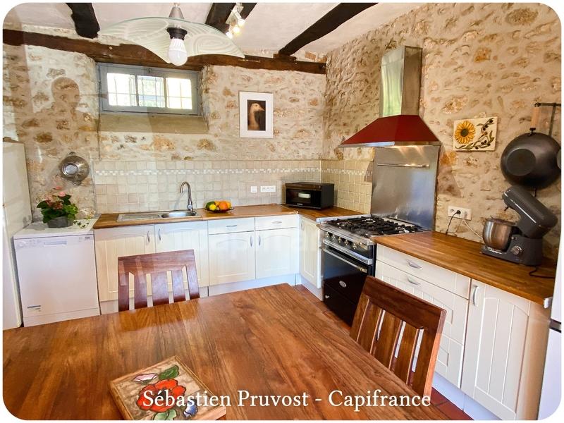 Maison en pierre - 140 m² - 5 pièces