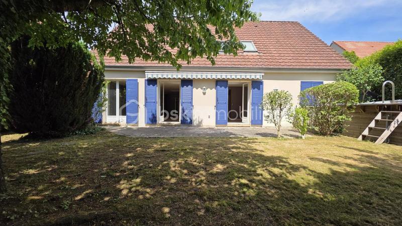 Maison - 230 m² - 8 pièces