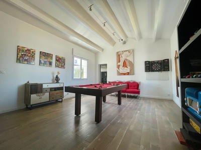 Maison - 243 m² - 6 pièces