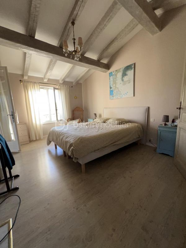 Villa - 186 m² - 6 pièces