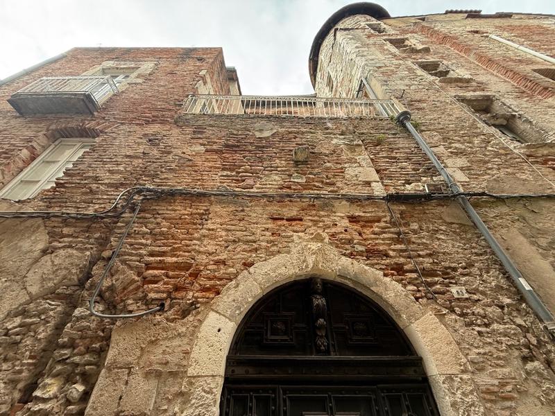 Appartement ancien - 86 m² - 2 pièces