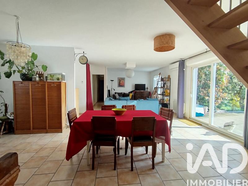 Maison - 161 m² - 6 pièces