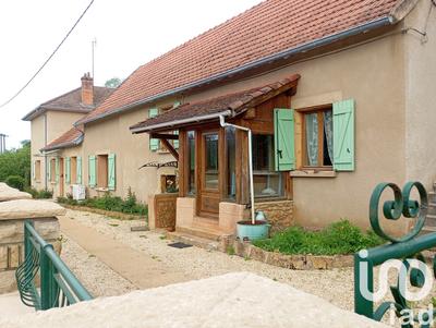 Maison - 205 m² - 8 pièces